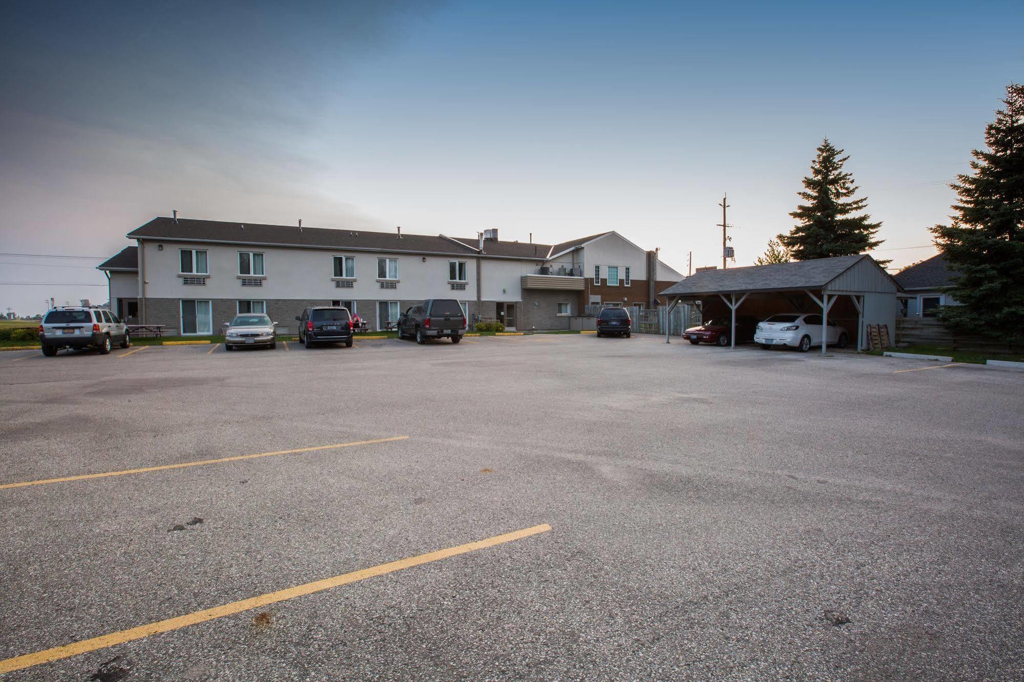 The Village Inn Elora Exteriér fotografie